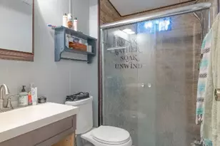 664 Hidden Oaks Dr, Elgin, TX 78621 - Photo 17