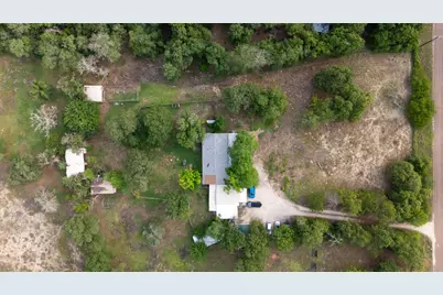 664 Hidden Oaks Drive, Elgin, TX 78621 - Photo 23