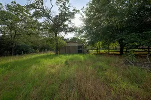 664 Hidden Oaks Dr, Elgin, TX 78621 - Photo 33