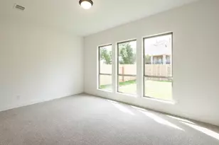 209 Amber Oak Ln, Georgetown, TX 78628 - Photo 9