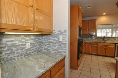 13304 Bosswood Drive, Austin, TX 78727 - Photo 7