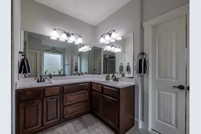 117 Arbor Point Drive, Elgin, TX 78621 - Photo 17