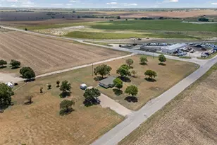 403 County View Rd, Lockhart, TX 78644 - Photo 27