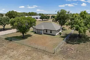 403 County View Rd, Lockhart, TX 78644 - Photo 19
