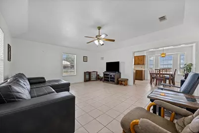 403 County View Road, Lockhart, TX 78644 - Photo 5