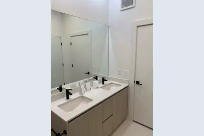 2209 S 1st Street #113, Austin, TX 78704 - Photo 7