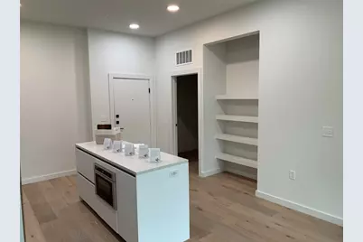 2209 S 1st Street #113, Austin, TX 78704 - Photo 11