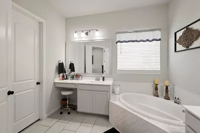 311 Bear Oak Street, Hutto, TX 78634 - Photo 19