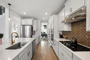 311 Bear Oak St, Hutto, TX 78634 - Photo 5