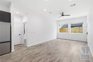 505 Thelma Dr, Austin, TX 78745 - Photo 7