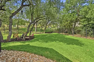 202 Duffy Ln, Austin, TX 78738 - Photo 35