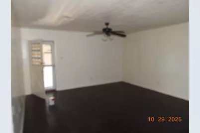 2510 Meadow Lane, Taylor, TX 76574 - Photo 5