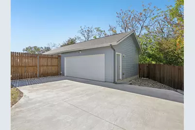 1206 Deloney Street #B, Austin, TX 78721 - Photo 35