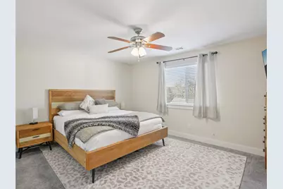 1206 Deloney Street #B, Austin, TX 78721 - Photo 29