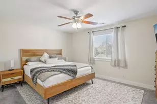 1206 Deloney St, Austin, TX 78721 - Photo 29