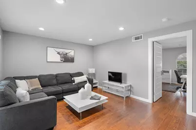 3110 Red River Street #C-304, Austin, TX 78705 - Photo 3