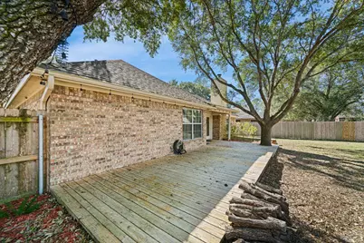 705 Trochta Street, El Campo, TX 77437 - Photo 11
