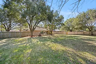 705 Trochta St, El Campo, TX 77437 - Photo 9