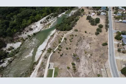 613 Guadalupe Street S, Kerrville, TX 78028 - Photo 5