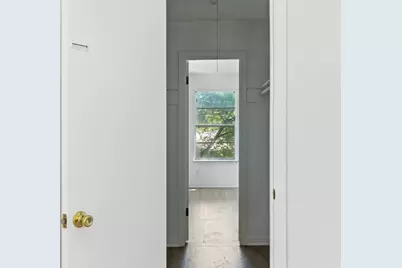 2401 Homedale Circle, Austin, TX 78704 - Photo 17