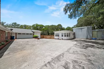 699 Floral Avenue, New Braunfels, TX 78130 - Photo 29