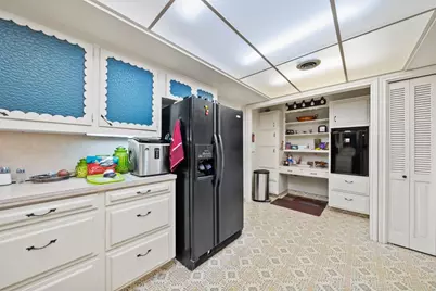 699 Floral Avenue, New Braunfels, TX 78130 - Photo 15