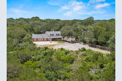 699 Floral Avenue, New Braunfels, TX 78130 - Photo 3