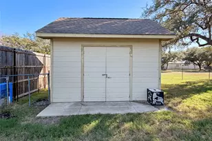 1191 Mossy Hollow Rd, Spring Branch, TX 78070 - Photo 37