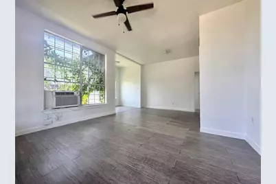 2410 E 12th Street, Austin, TX 78702 - Photo 3