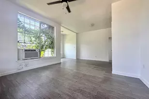 2410 E 12th St, Austin, TX 78702 - Photo 3
