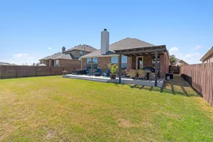 304 Miracle Rose Way, Liberty Hill, TX 78642 - Photo 35