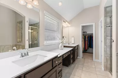 304 Miracle Rose Way, Liberty Hill, TX 78642 - Photo 15