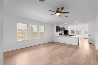13721 Tucker Hedge Pass, Elgin, TX 78621 - Photo 5