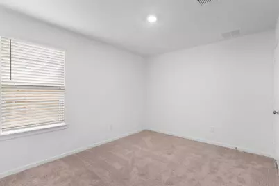 13721 Tucker Hedge Pass, Elgin, TX 78621 - Photo 17