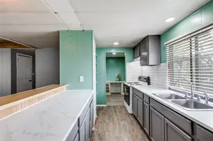 133 Deer Run, Smithville, TX 78957 - Photo 3