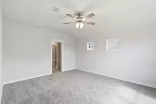 238 Seattle Slew Dr, Jarrell, TX 76537 - Photo 11