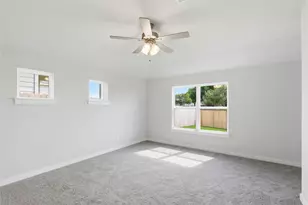 238 Seattle Slew Dr, Jarrell, TX 76537 - Photo 17