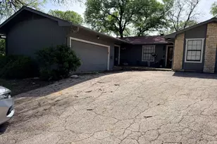 2 Acacia Dr, Wimberley, TX 78676 - Photo 1