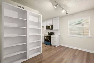 2408 Longview St, Austin, TX 78705 - Photo 7