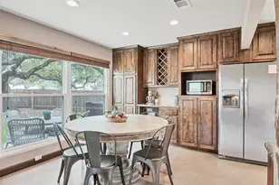 901 Oakcrest Cir, Cedar Park, TX 78613 - Photo 5