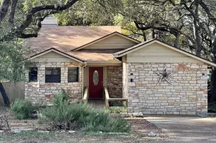 8 Stonehouse Cir, Wimberley, TX 78676 - Photo 1