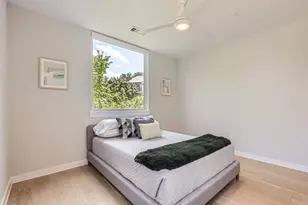 900 S 1st St, Austin, TX 78704 - Photo 23