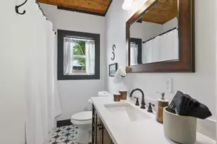 1204 E 13th St, Georgetown, TX 78626 - Photo 17