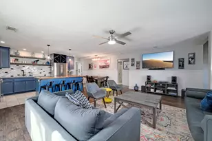 842 Cougar Dr, Canyon Lake, TX 78133 - Photo 3