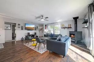 842 Cougar Dr, Canyon Lake, TX 78133 - Photo 5