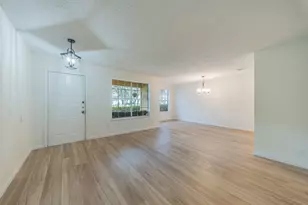 4504 Langtry Ln, Austin, TX 78749 - Photo 9