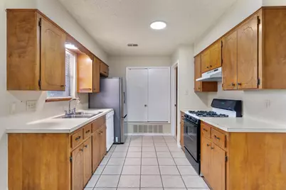 2805 Davis Street #A, Taylor, TX 76574 - Photo 5