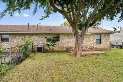 2805 Davis Street #A, Taylor, TX 76574 - Photo 11