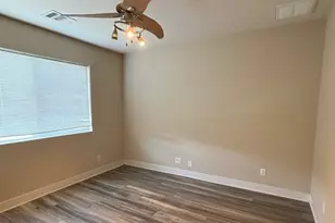 1101 Grove Blvd, Austin, TX 78741 - Photo 3