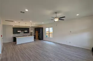 612 Silent Crk Cv, Georgetown, TX 78628 - Photo 9